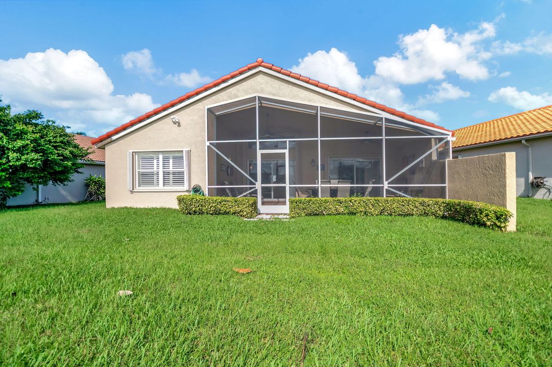 For Sale: $599,000 (3 beds, 2 baths, 1918 Square Feet)