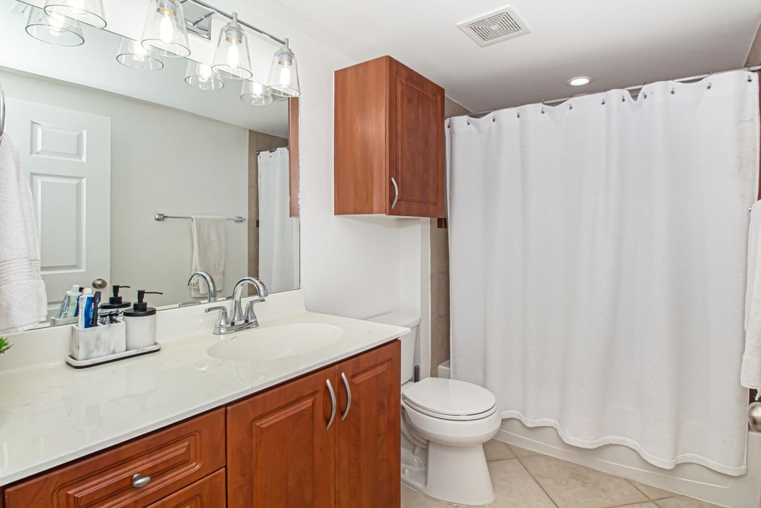 For Sale: $310,000 (2 beds, 2 baths, 1071 Square Feet)