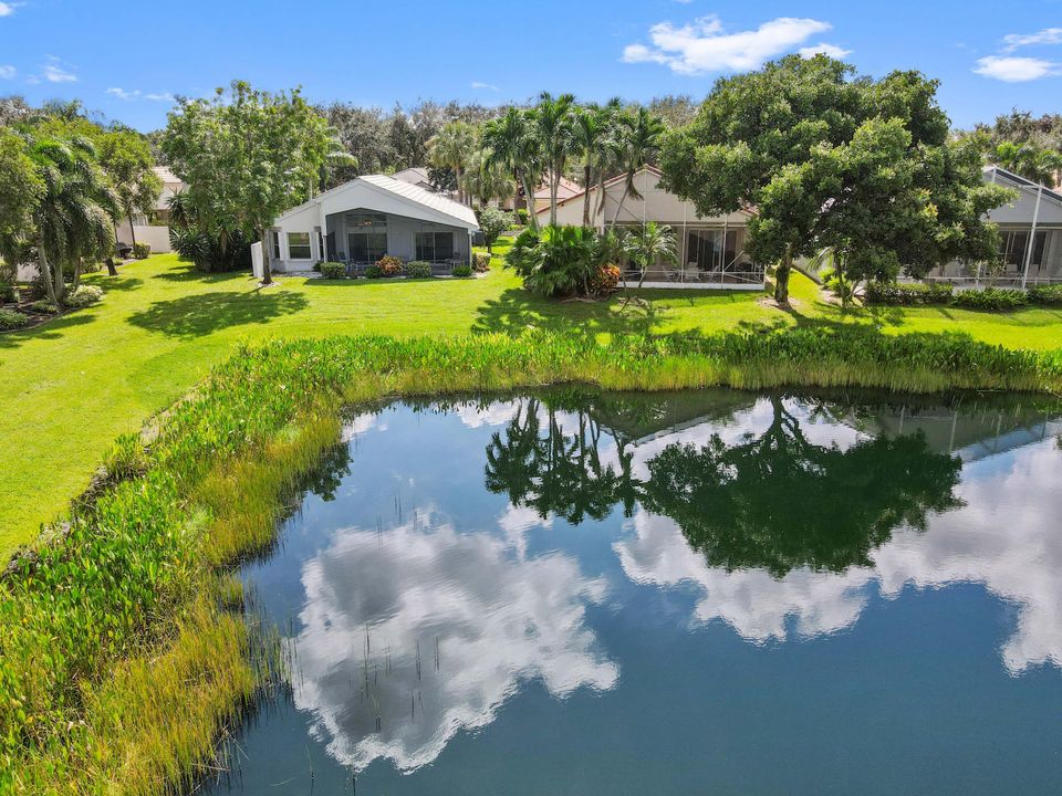 For Sale: $549,000 (3 beds, 2 baths, 1897 Square Feet)