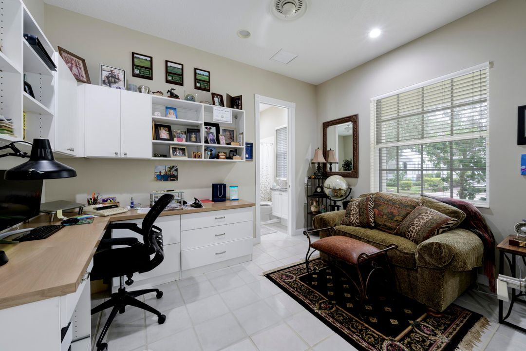 For Sale: $899,900 (3 beds, 2 baths, 2008 Square Feet)