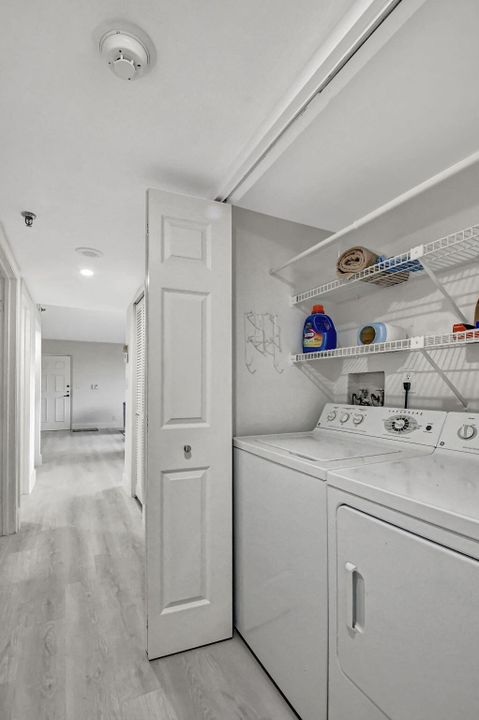 For Sale: $529,000 (2 beds, 2 baths, 1796 Square Feet)