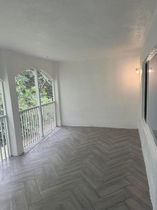 For Rent: $2,500 (2 beds, 2 baths, 1104 Square Feet)