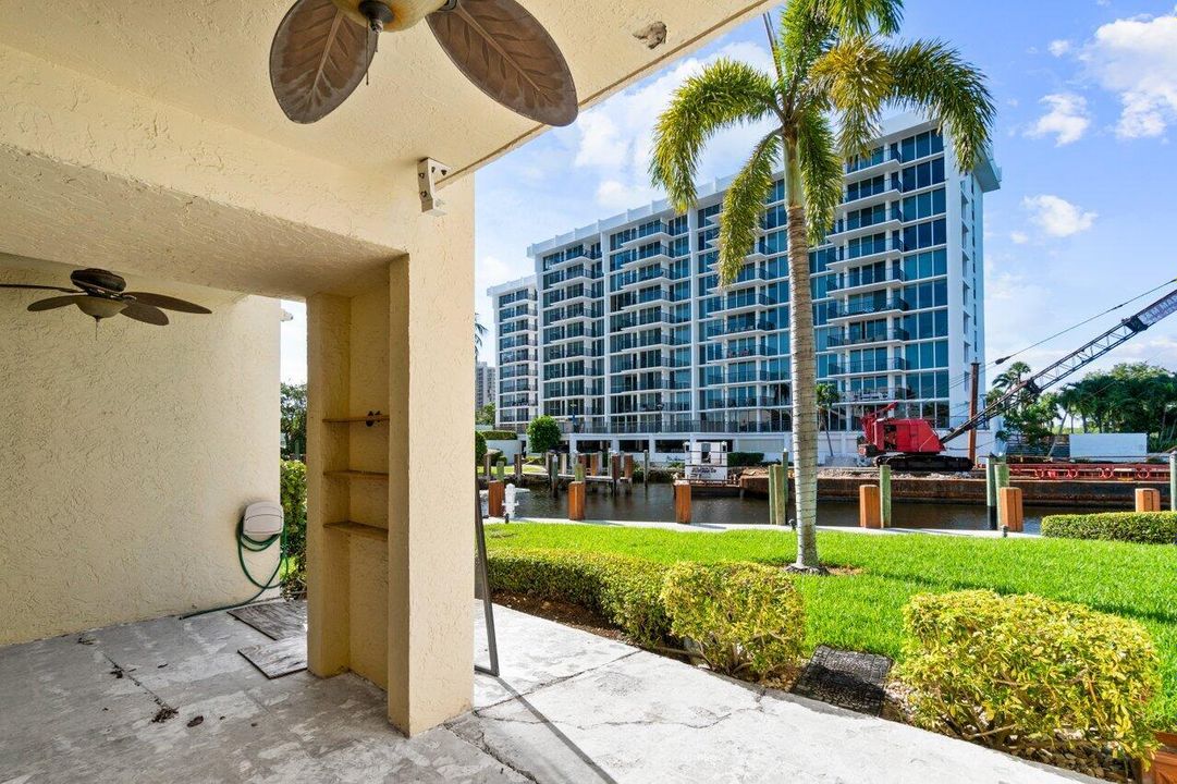 For Sale: $1,500,000 (3 beds, 2 baths, 1899 Square Feet)