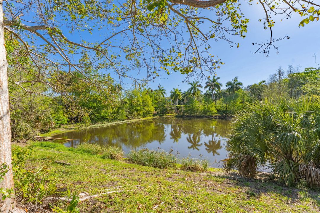 En Venta: $569,900 (3 camas, 3 baños, 1957 Pies cuadrados)