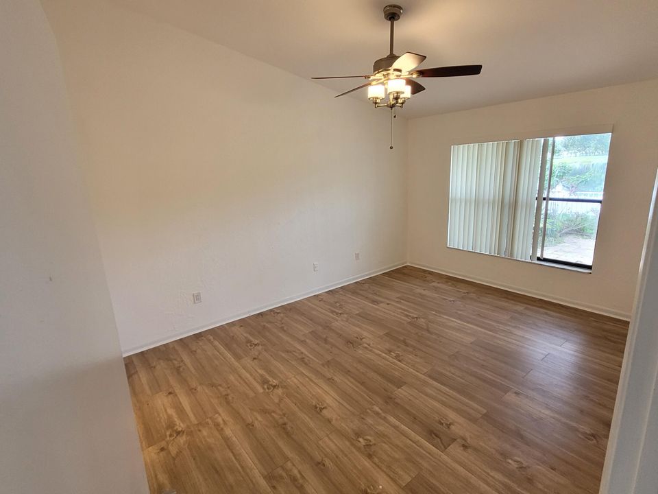 For Rent: $2,300 (2 beds, 2 baths, 1195 Square Feet)