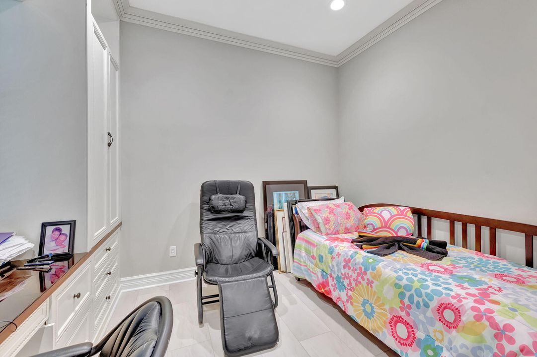 For Sale: $1,050,000 (3 beds, 2 baths, 2258 Square Feet)