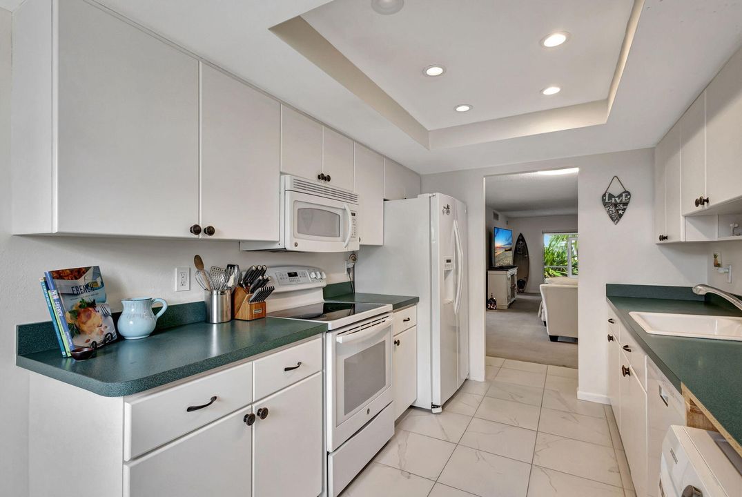 For Sale: $499,000 (3 beds, 2 baths, 1480 Square Feet)