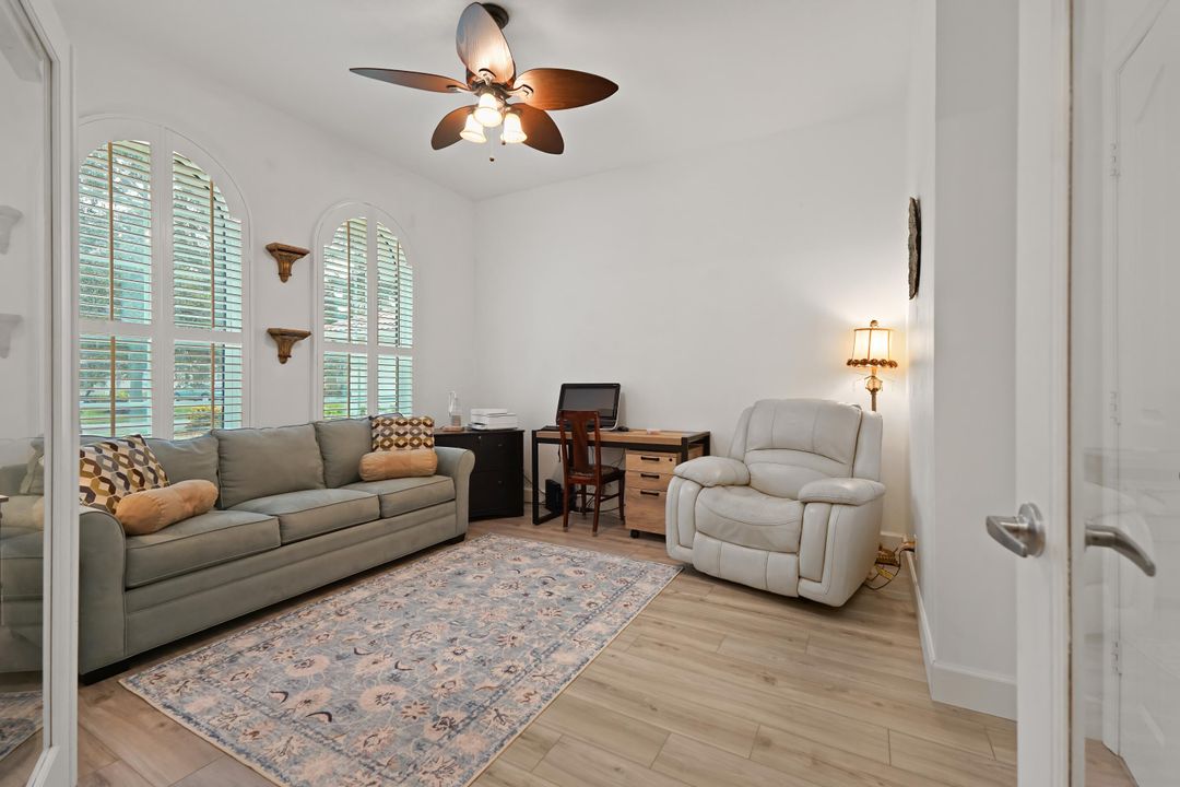 For Sale: $549,900 (3 beds, 2 baths, 1907 Square Feet)