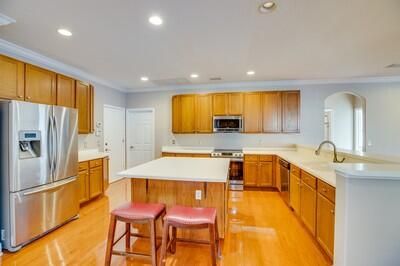 For Sale: $565,000 (4 beds, 2 baths, 2431 Square Feet)