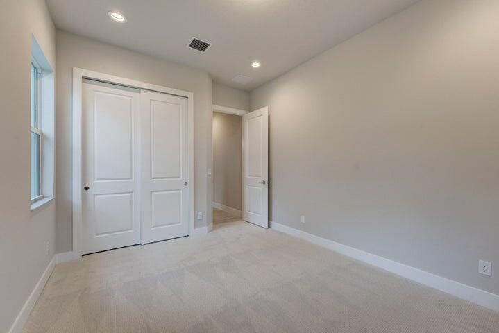 Active With Contract: $5,800 (3 beds, 2 baths, 2403 Square Feet)