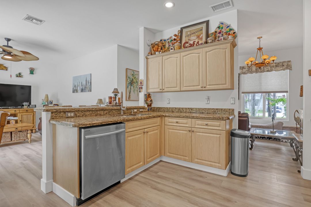 For Sale: $699,000 (3 beds, 2 baths, 1881 Square Feet)