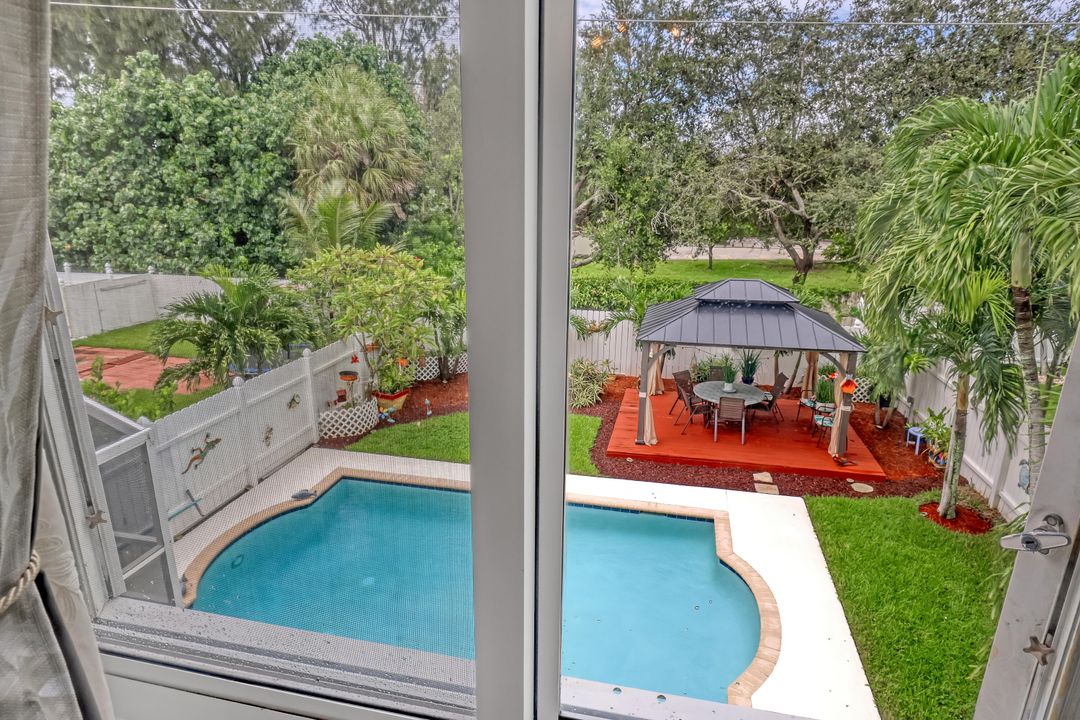 En Venta: $699,000 (3 camas, 2 baños, 1881 Pies cuadrados)