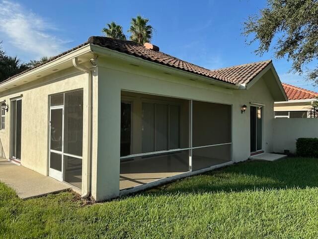 En Venta: $585,900 (4 camas, 2 baños, 2001 Pies cuadrados)