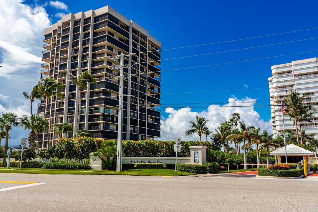 For Sale: $645,000 (2 beds, 2 baths, 1436 Square Feet)