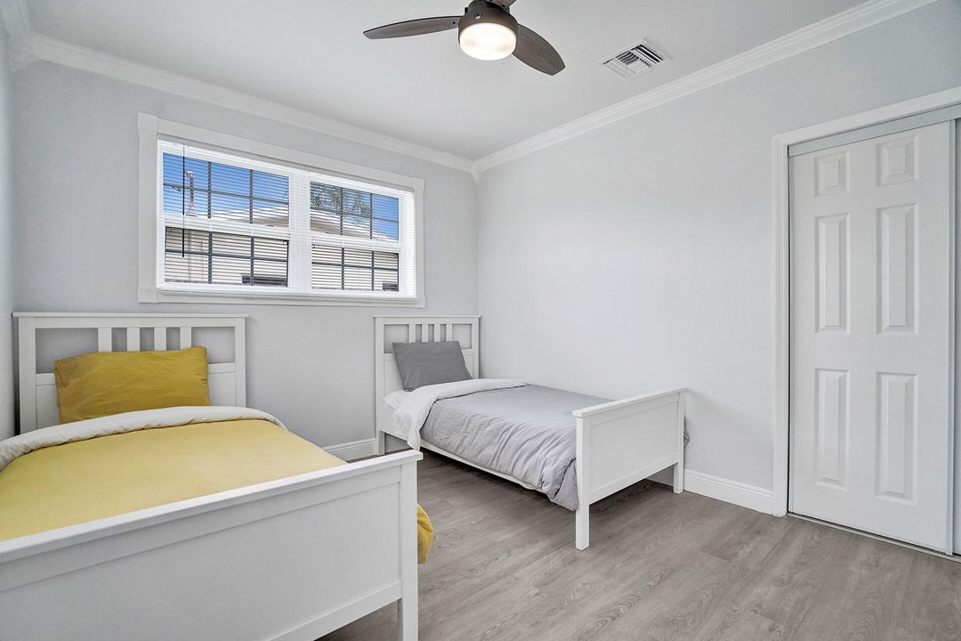 For Sale: $699,000 (3 beds, 2 baths, 1204 Square Feet)