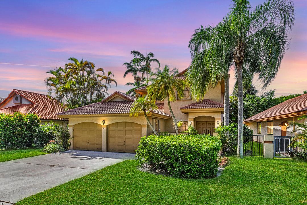 For Sale: $599,000 (3 beds, 2 baths, 1912 Square Feet)