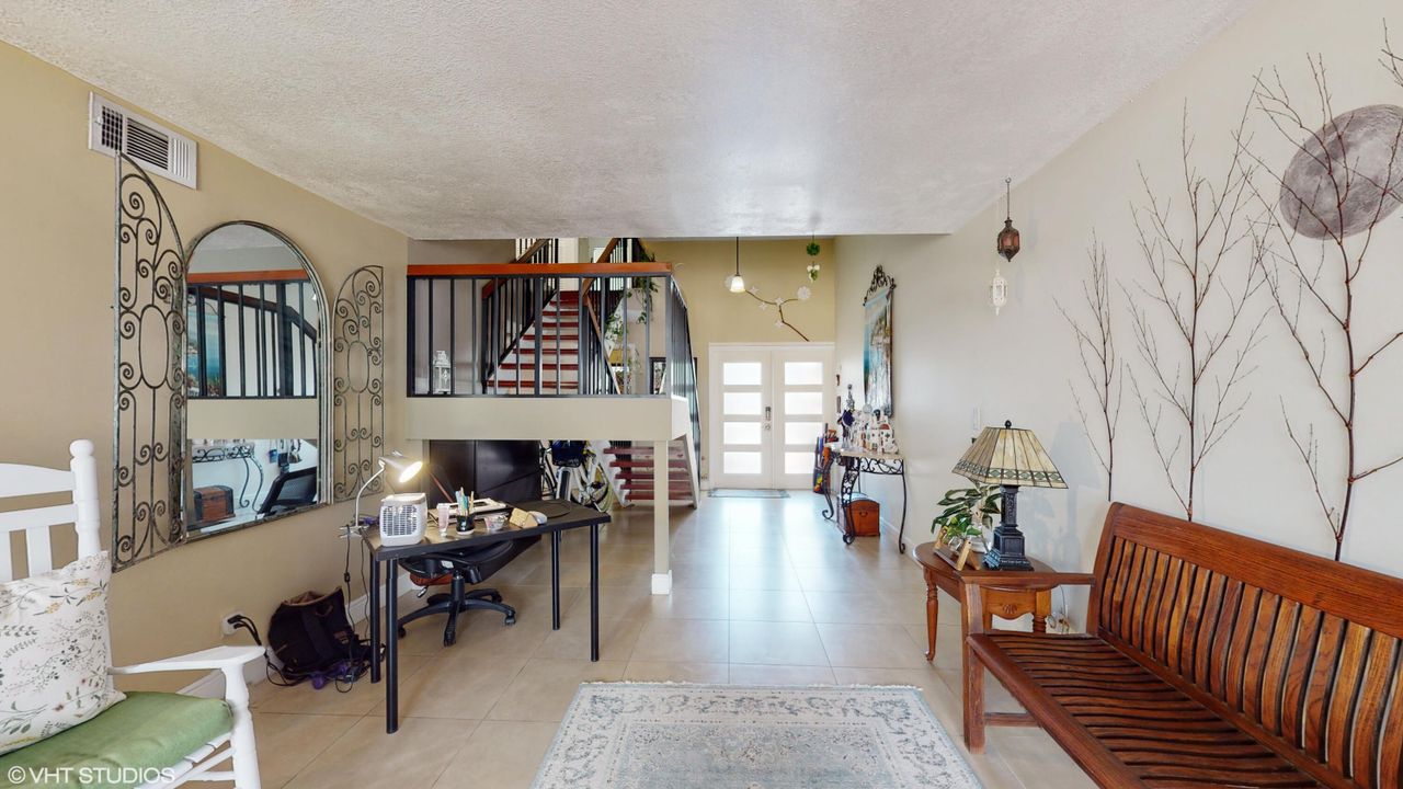 For Sale: $485,000 (3 beds, 3 baths, 1686 Square Feet)