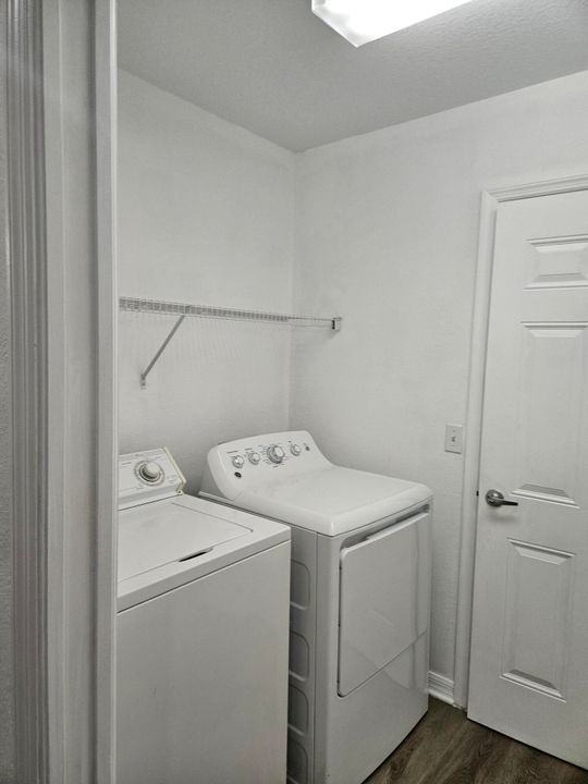 For Rent: $1,800 (2 beds, 2 baths, 1330 Square Feet)