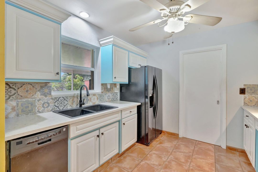 For Sale: $759,000 (3 beds, 2 baths, 1246 Square Feet)