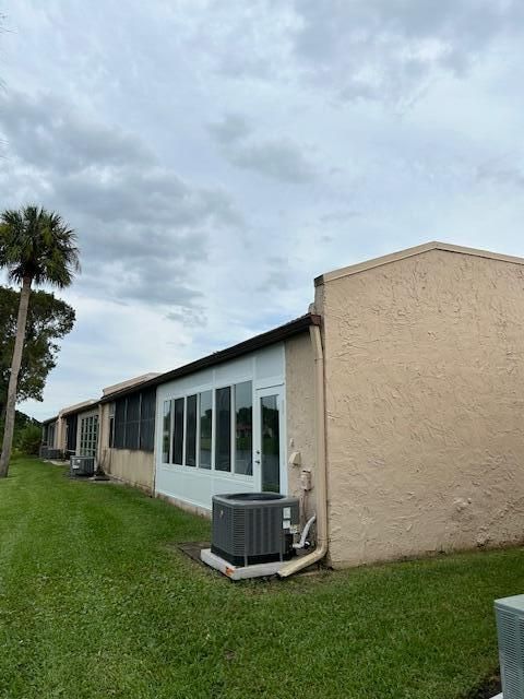 For Rent: $2,100 (2 beds, 2 baths, 1000 Square Feet)