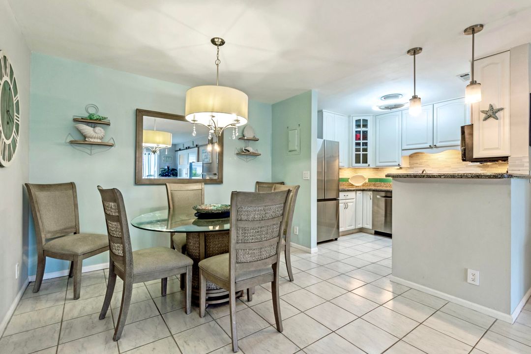 For Sale: $443,000 (2 beds, 2 baths, 1260 Square Feet)