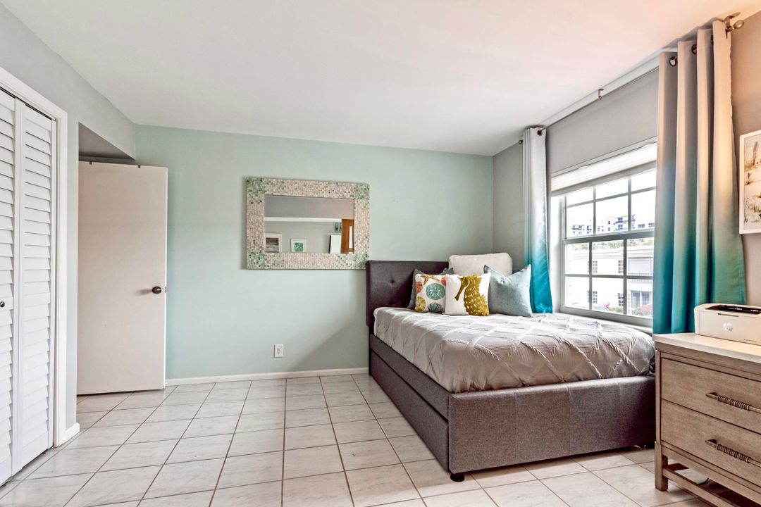 For Sale: $443,000 (2 beds, 2 baths, 1260 Square Feet)