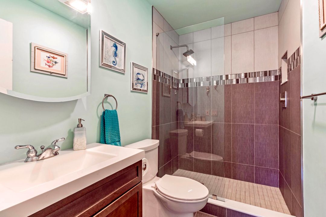 For Sale: $443,000 (2 beds, 2 baths, 1260 Square Feet)