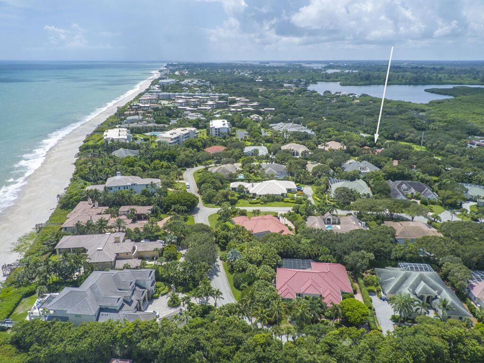 For Sale: $1,600,000 (4 beds, 3 baths, 3026 Square Feet)