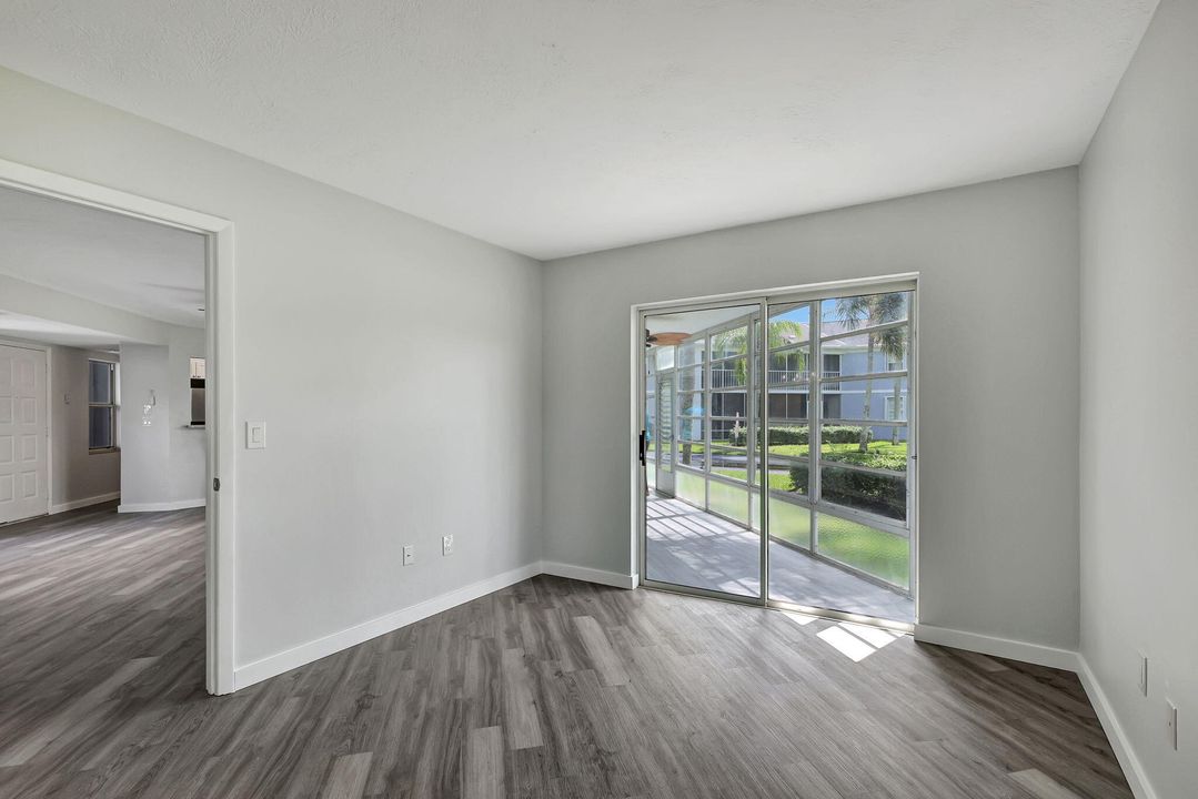 For Sale: $249,000 (2 beds, 2 baths, 1200 Square Feet)