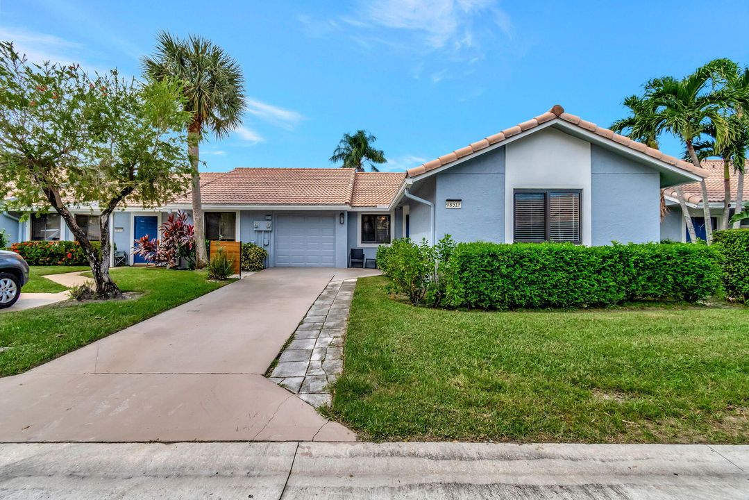 For Sale: $449,000 (3 beds, 2 baths, 1221 Square Feet)