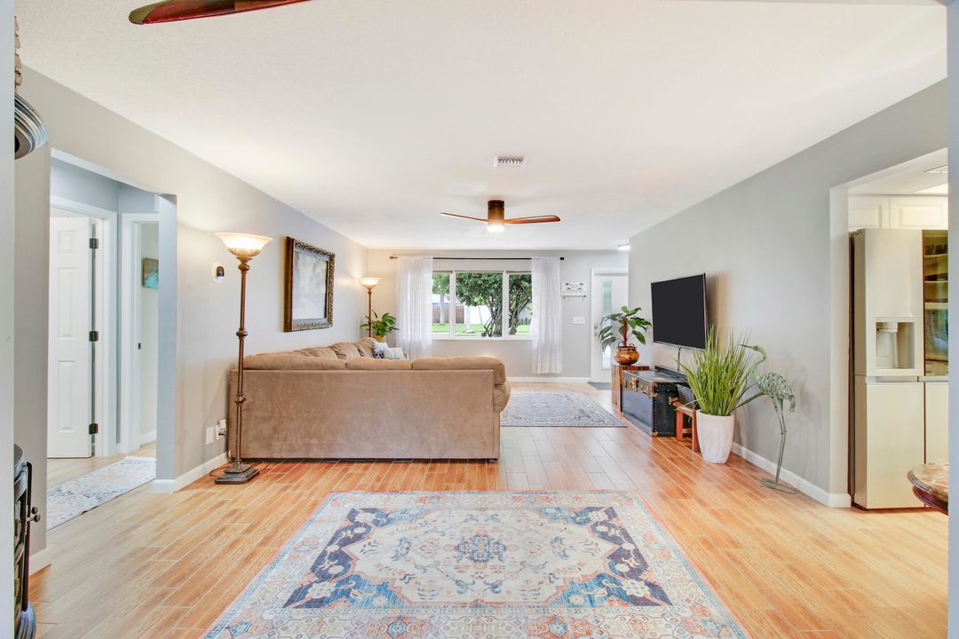 For Sale: $649,000 (2 beds, 2 baths, 1719 Square Feet)