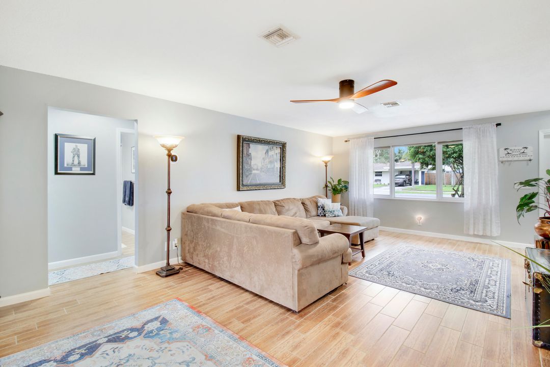 For Sale: $649,000 (2 beds, 2 baths, 1719 Square Feet)