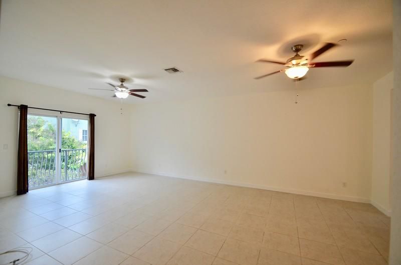 For Rent: $4,500 (4 beds, 3 baths, 2580 Square Feet)