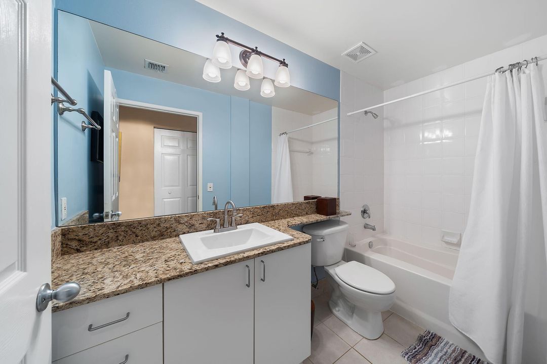 For Sale: $479,900 (2 beds, 2 baths, 1140 Square Feet)