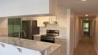 For Rent: $2,295 (2 beds, 2 baths, 770 Square Feet)