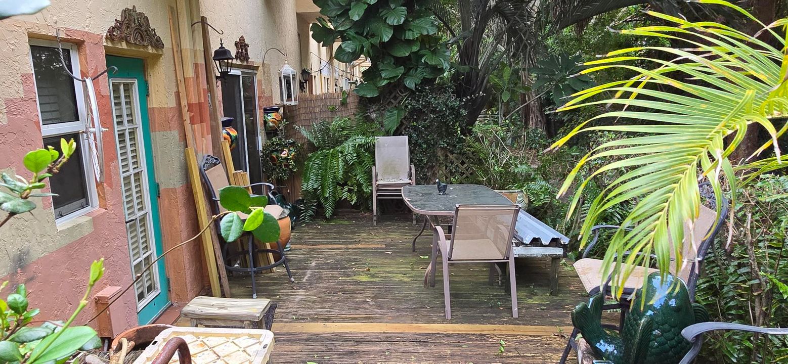 En Venta: $299,900 (3 camas, 3 baños, 1428 Pies cuadrados)