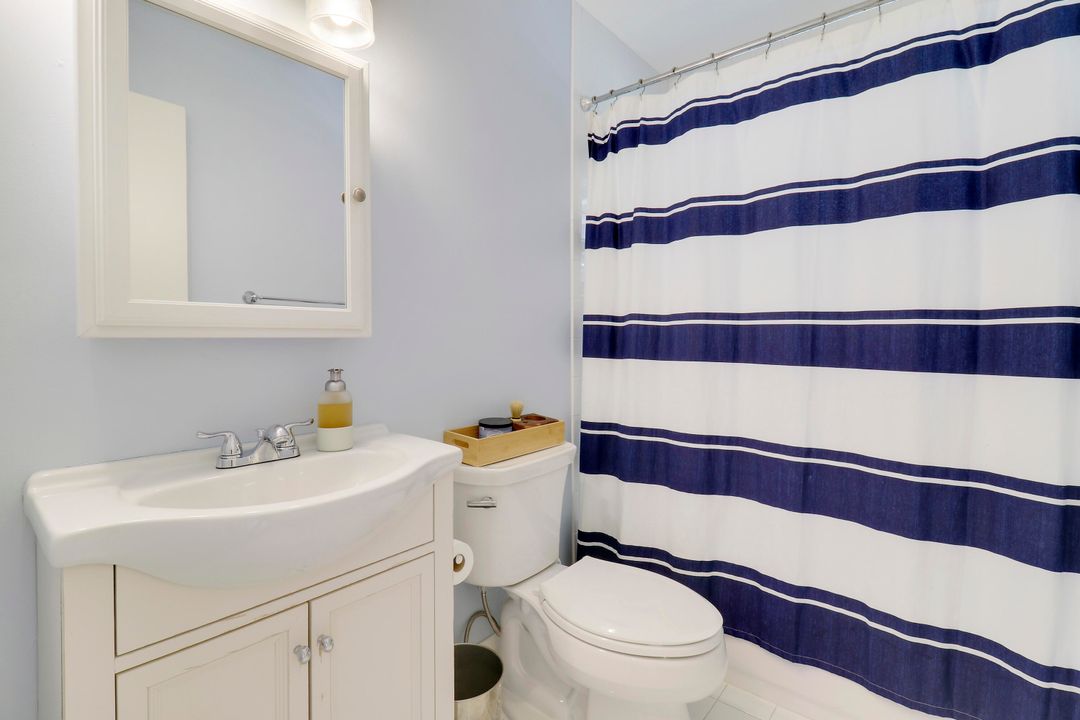 For Sale: $444,000 (3 beds, 2 baths, 1392 Square Feet)