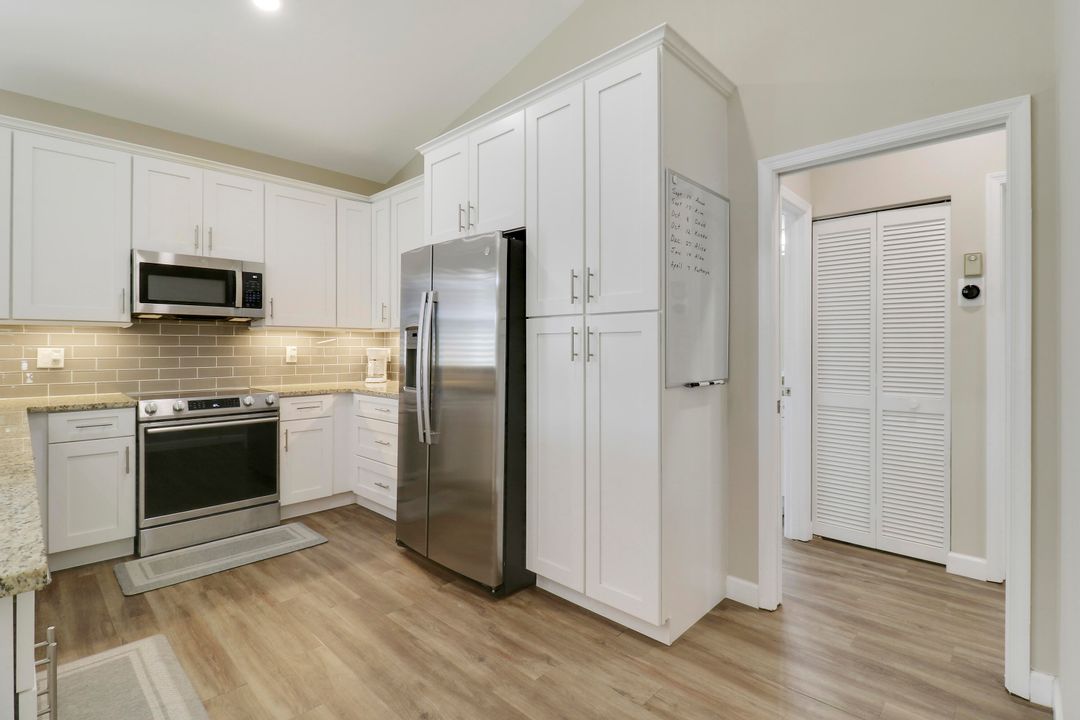 For Sale: $649,000 (2 beds, 2 baths, 1701 Square Feet)