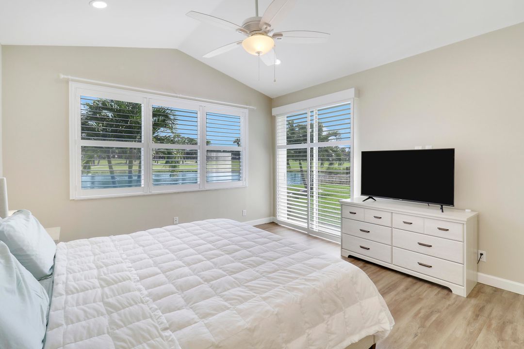 For Sale: $649,000 (2 beds, 2 baths, 1701 Square Feet)