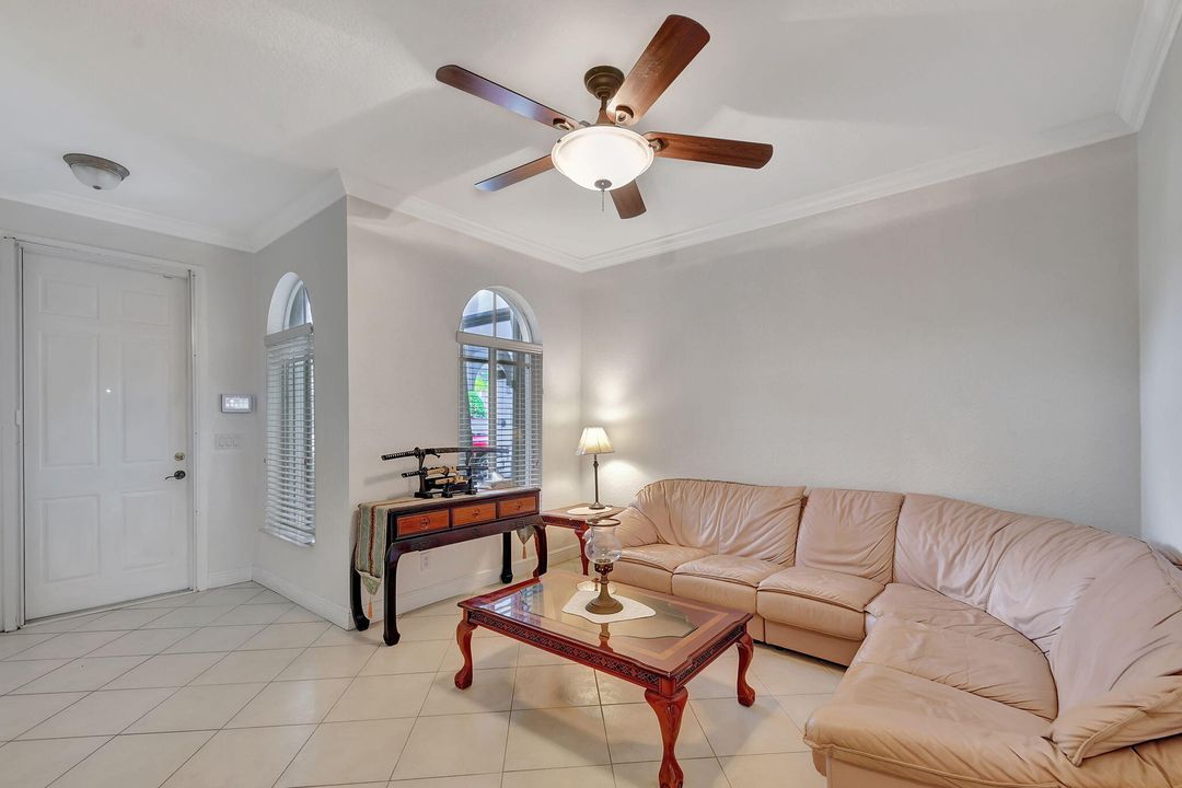 For Sale: $469,000 (3 beds, 2 baths, 1696 Square Feet)