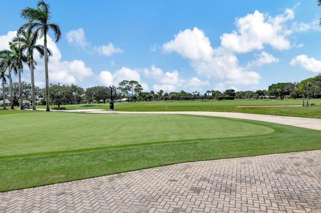 For Sale: $1,750,000 (3 beds, 2 baths, 2893 Square Feet)