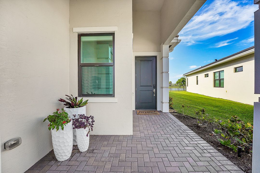 For Sale: $620,000 (2 beds, 2 baths, 1855 Square Feet)