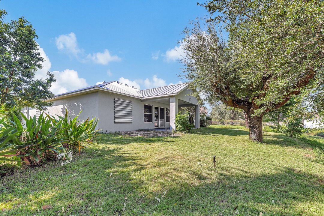 For Sale: $474,900 (4 beds, 2 baths, 2118 Square Feet)