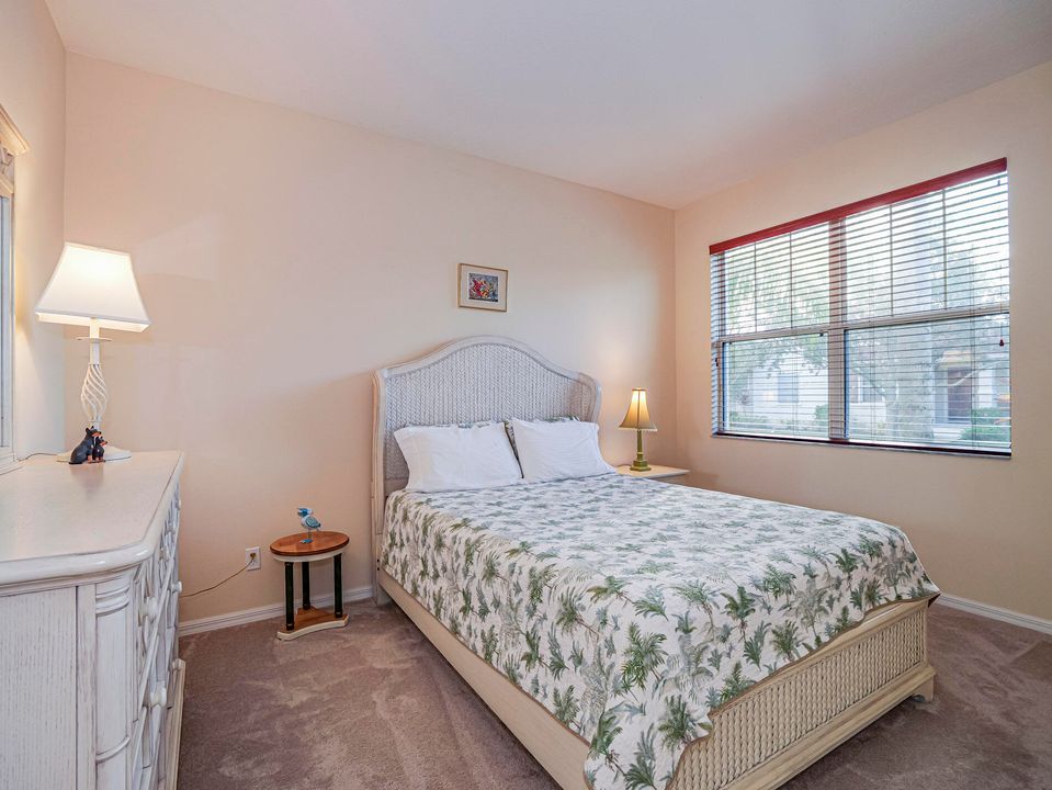 For Sale: $469,000 (3 beds, 2 baths, 2594 Square Feet)