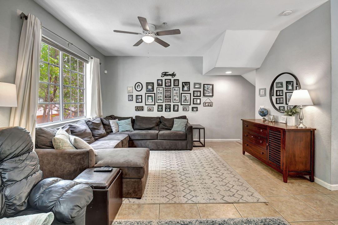 For Sale: $436,500 (3 beds, 2 baths, 1887 Square Feet)