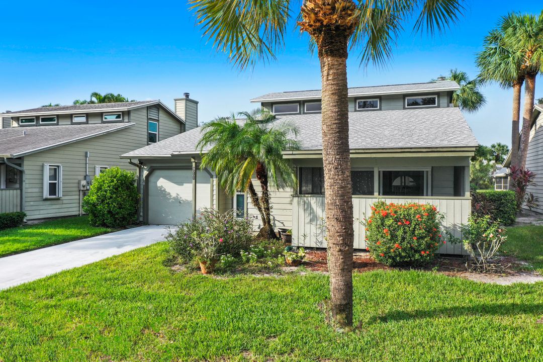 For Sale: $499,900 (3 beds, 3 baths, 1375 Square Feet)