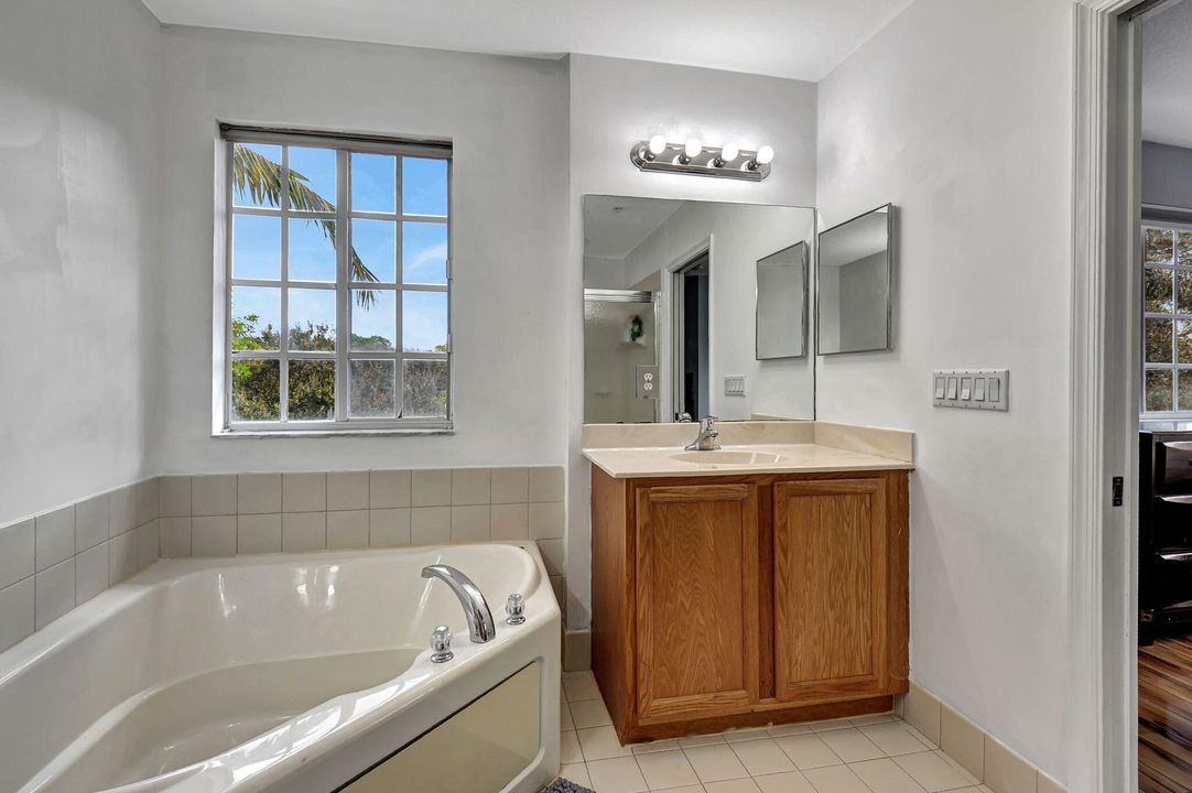 For Sale: $436,500 (3 beds, 2 baths, 1887 Square Feet)