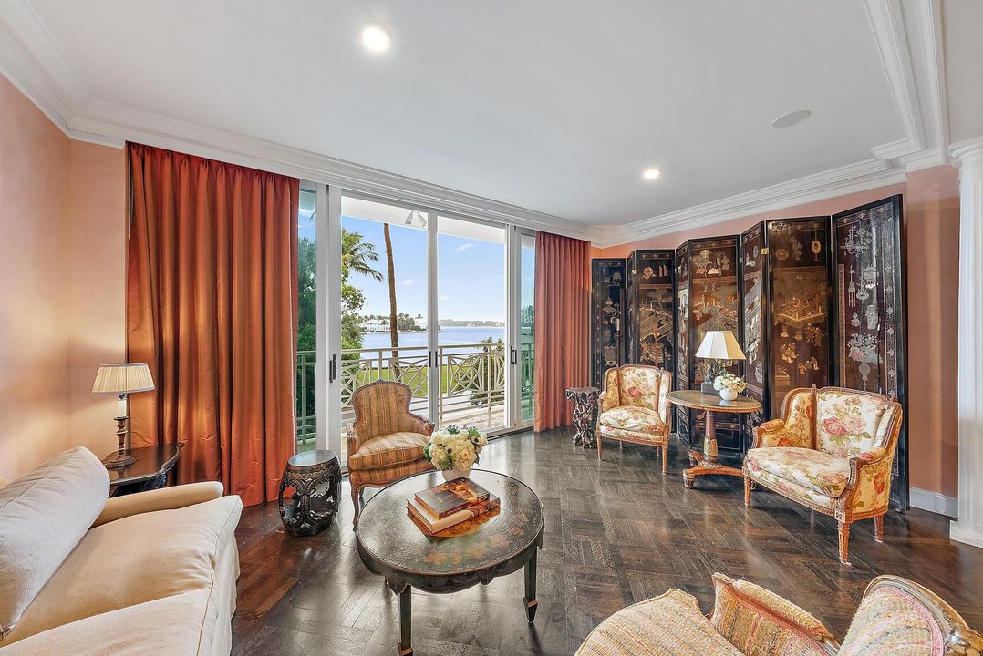 For Sale: $7,895,000 (3 beds, 4 baths, 3232 Square Feet)