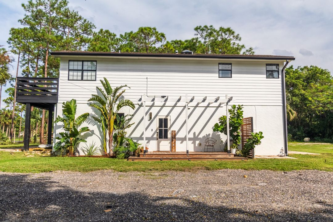 For Sale: $749,000 (3 beds, 3 baths, 2113 Square Feet)