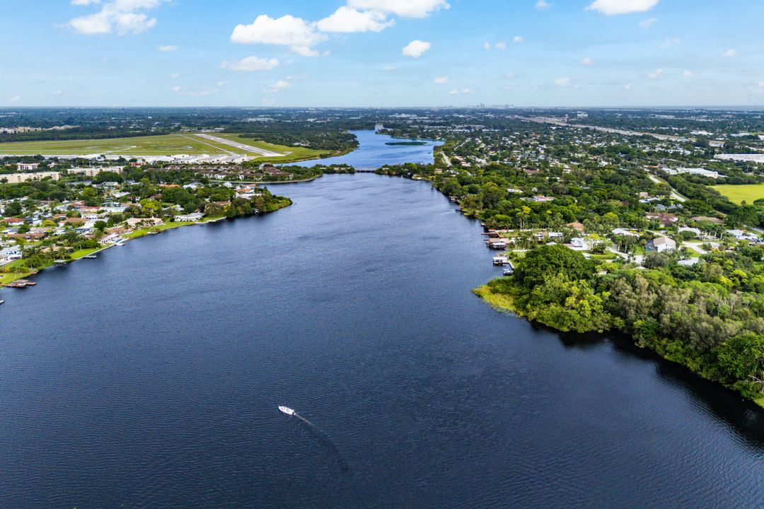 На продажу: $1,275,000 (4 спален, 2 ванн, 1952 Квадратных фут)